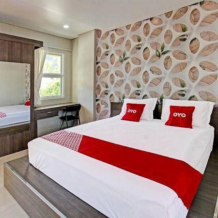 Capital O 91384 Rintaka Residence Senggigi Kültér fotó