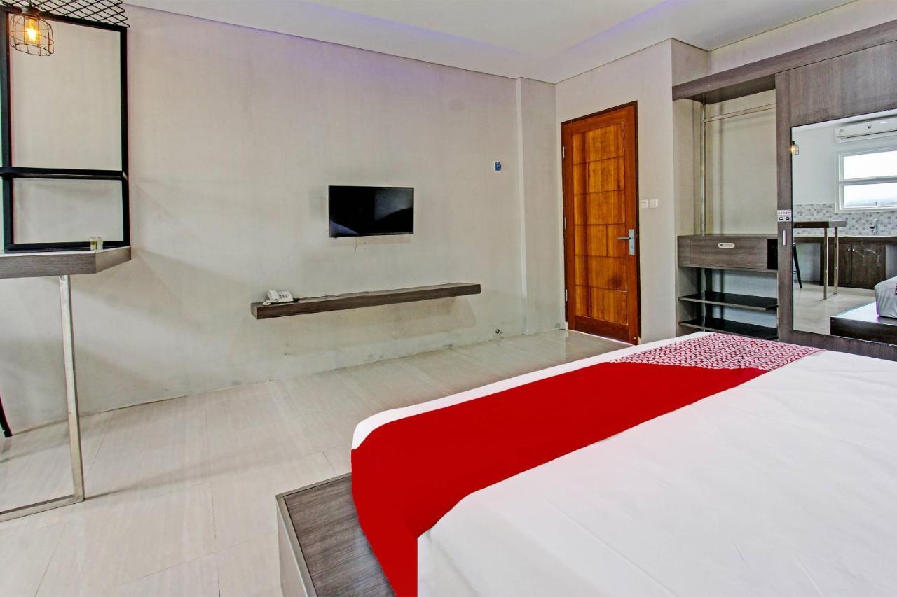 Capital O 91384 Rintaka Residence Senggigi Kültér fotó