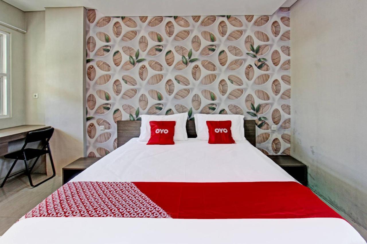 Capital O 91384 Rintaka Residence Senggigi Kültér fotó