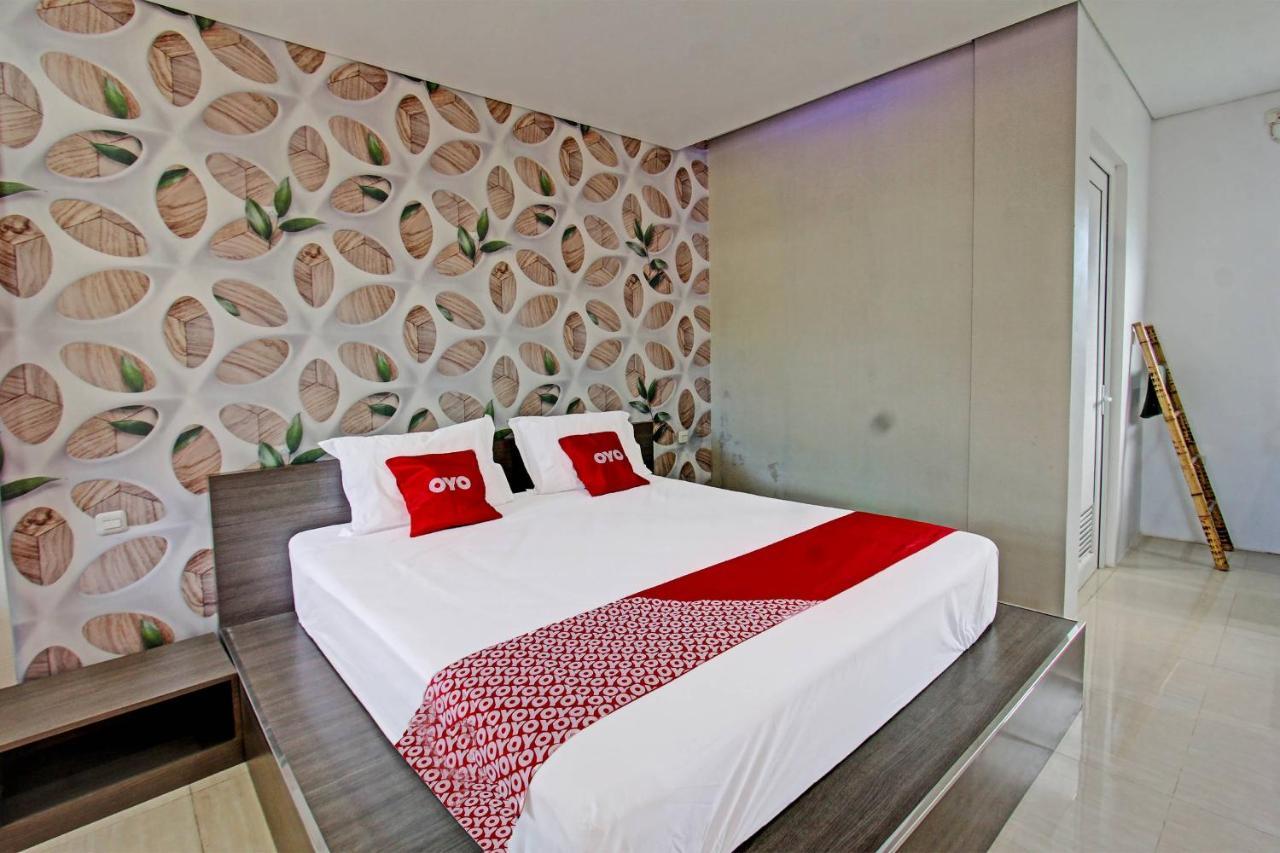 Capital O 91384 Rintaka Residence Senggigi Kültér fotó
