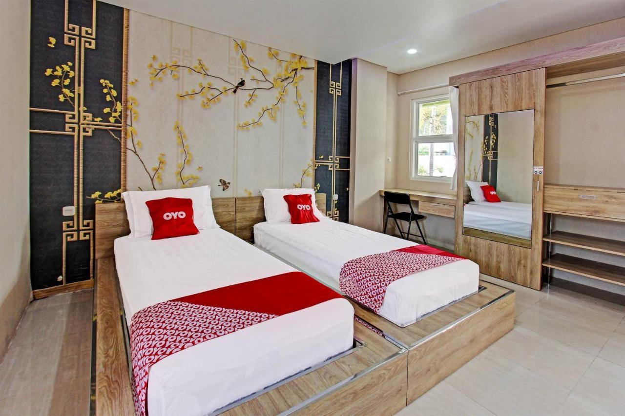 Capital O 91384 Rintaka Residence Senggigi Kültér fotó